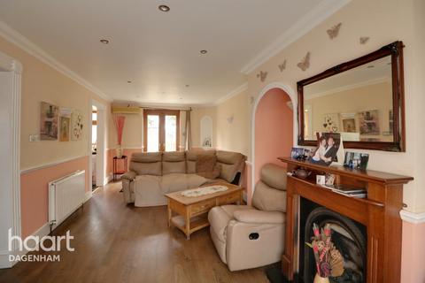 2 bedroom terraced house for sale - Maxey Road, Dagenham