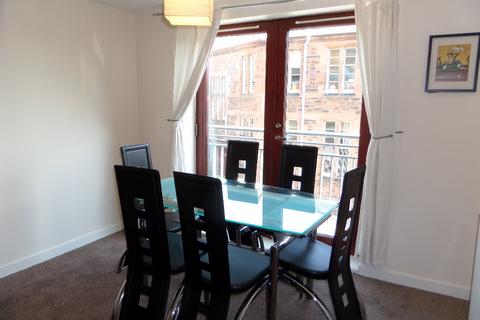 2 bedroom flat to rent, Manresa Place, St. Georges Cross, Glasgow, G4