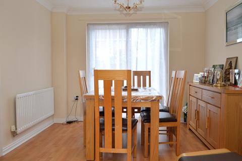7 Howardian Close, Oldham, OL8 3WE