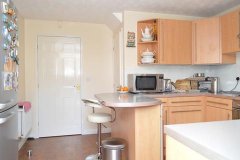 7 Howardian Close, Oldham, OL8 3WE