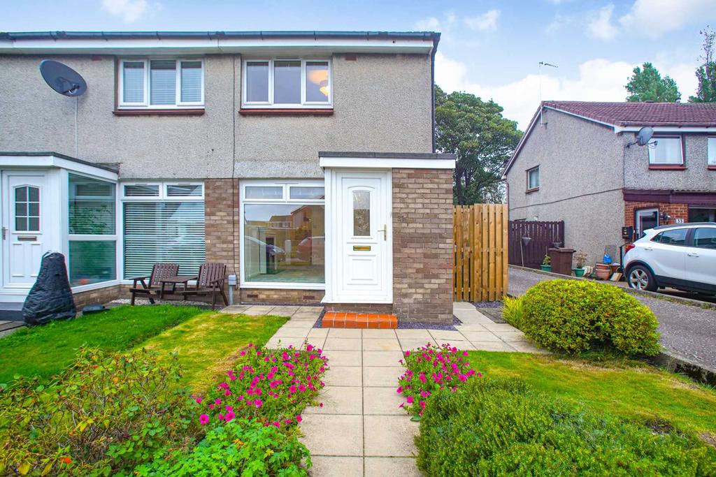 Dee Avenue, Renfrew 2 bed end of terrace house £137,000