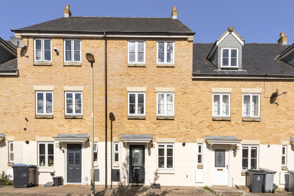 Shilton Park, Carterton, OX18 4 bed townhouse £1,500 pcm (£346 pw)