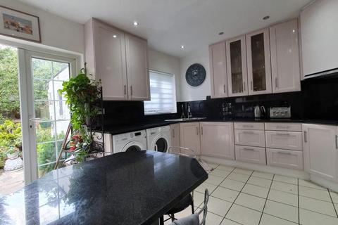 53 Foscote Road, London, NW4 3SE