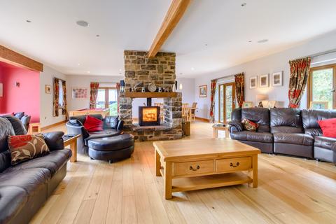Townend Bungalow Townend, Deepcar, Sheffield, S36 2US