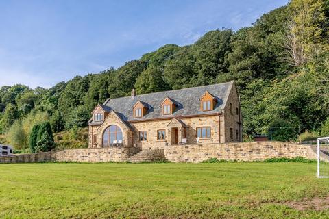 Townend Bungalow Townend, Deepcar, Sheffield, S36 2US