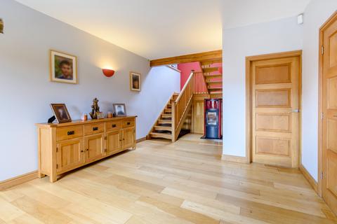 Townend Bungalow Townend, Deepcar, Sheffield, S36 2US