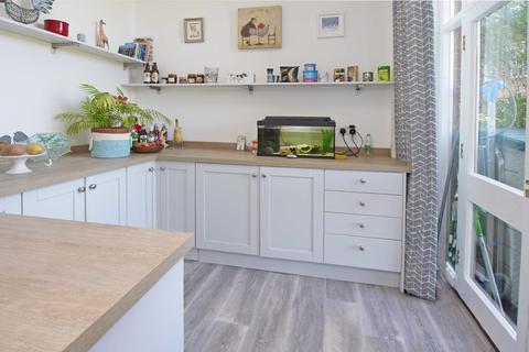 4 Killerton Walk, Exminster, Exeter, EX6 8UH