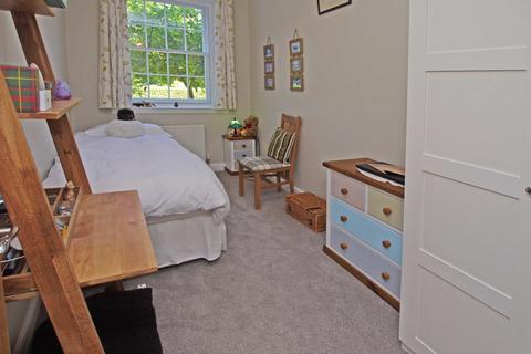 4 Killerton Walk, Exminster, Exeter, EX6 8UH