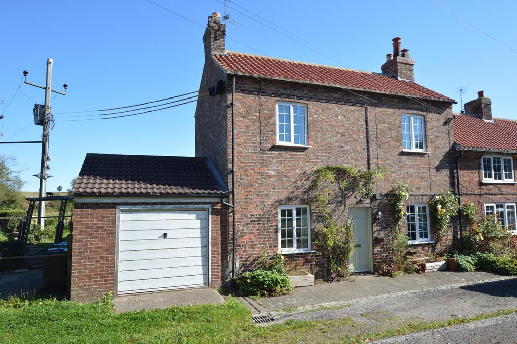 1 Bridge Cottages, Little Smeaton, Nr... 2 bed cottage £575 pcm (£133 pw)