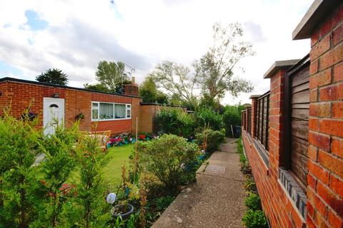 4 Orchard Close, Cherry Willingham, Lincoln, LN3 4BA