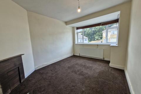 3 bedroom semi-detached house to rent, Vesper Walk, Leeds LS5