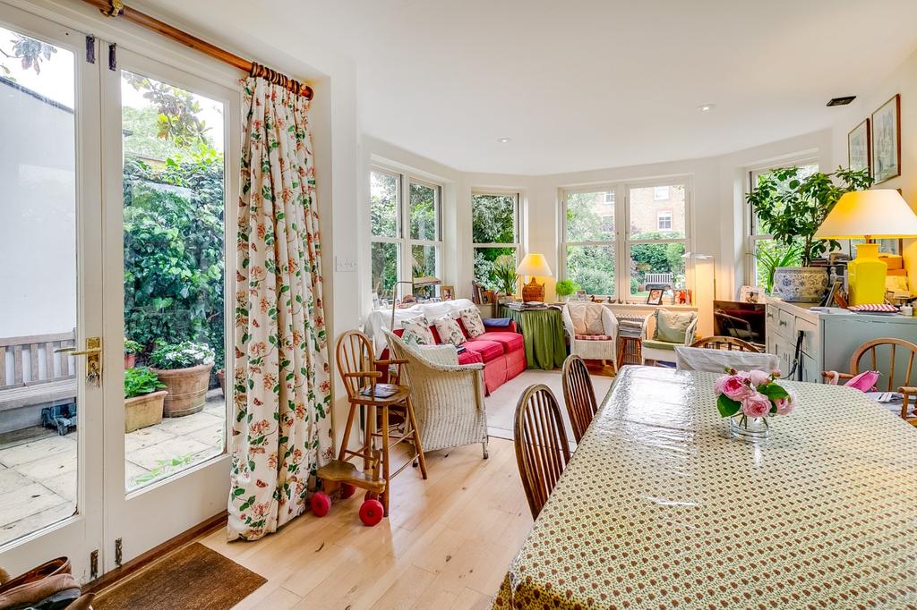 Kitchen/Sitting Room