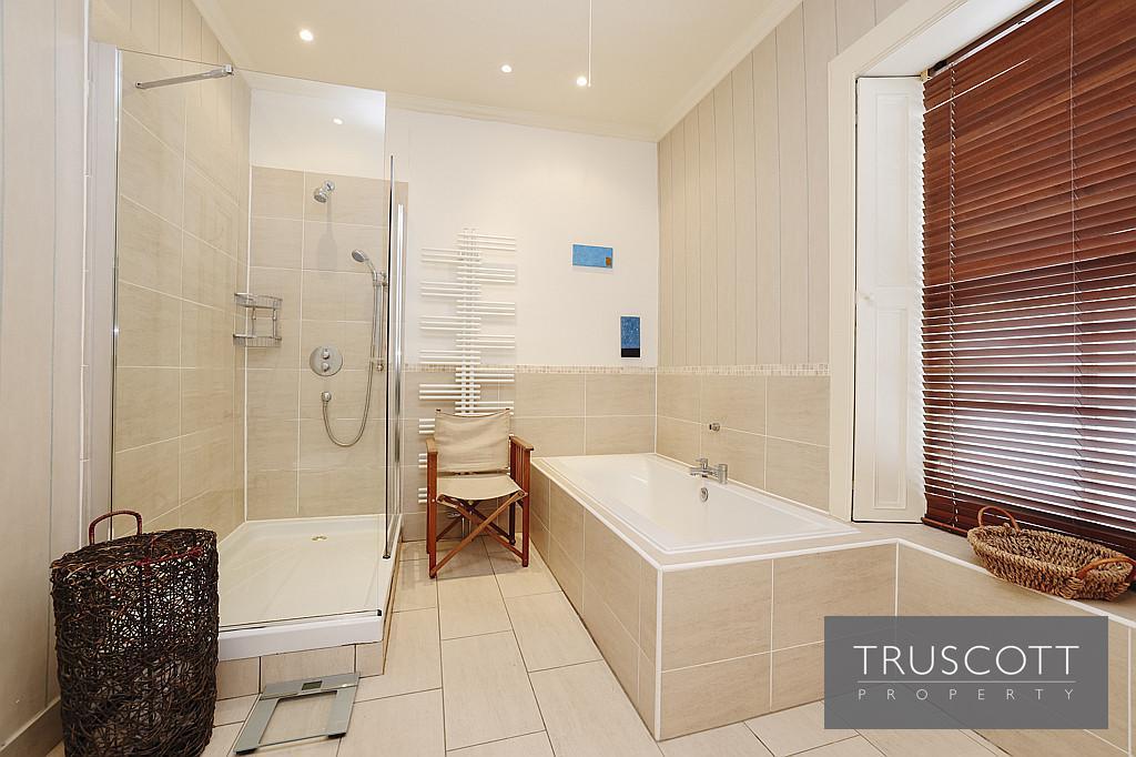 En suite