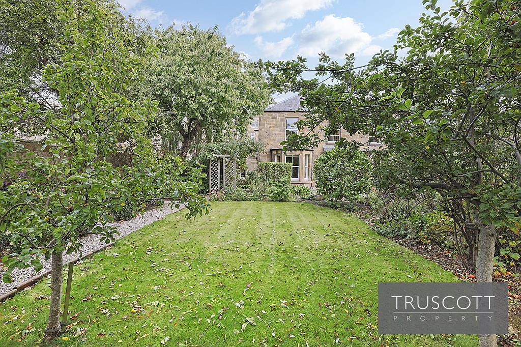 Private South West Facing Garden
