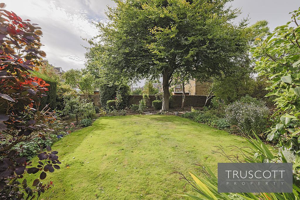 Private South West Facing Garden