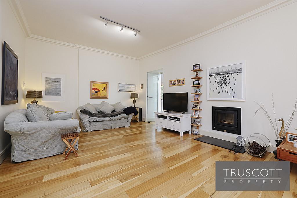 West Facing Sitting Room