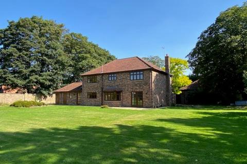 11 Broad Lane, Moulton, Spalding, PE12 6PN