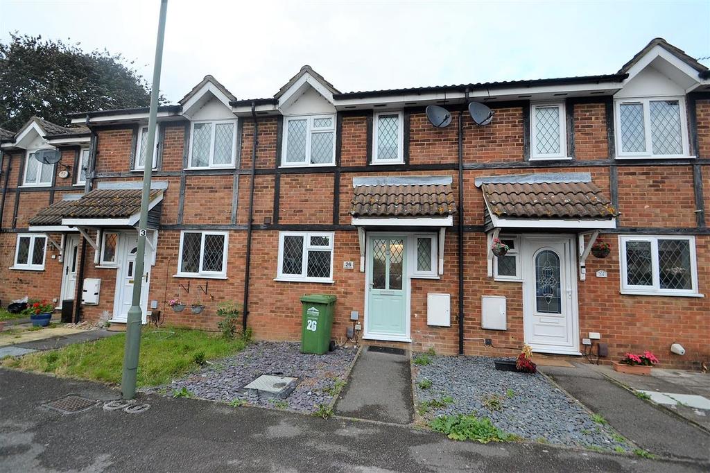 Ashdale Close, Stanwell 3 bed terraced house £1,475 pcm (£340 pw)