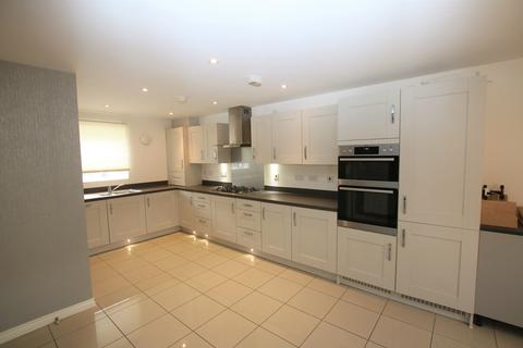 14 Algar Close, Dunmow, CM6 4AF