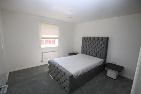 14 Algar Close, Dunmow, CM6 4AF