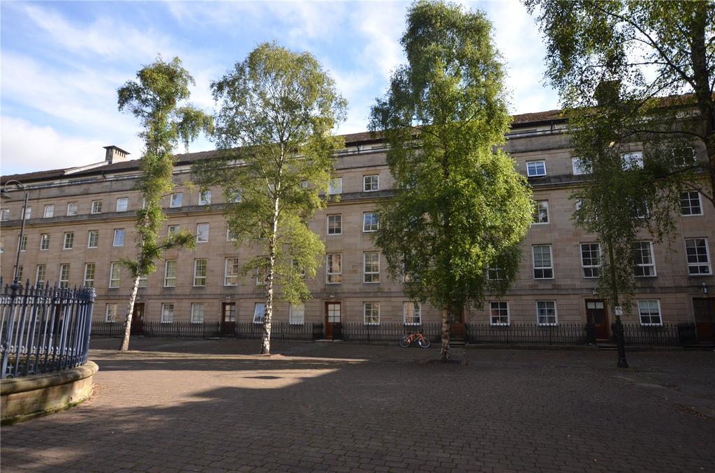 St Andrews Square, Glasgow, G1 5PQ 2 bed flat £190,000