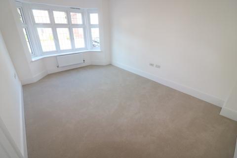 3 bedroom detached house to rent, West Wold, Swanland