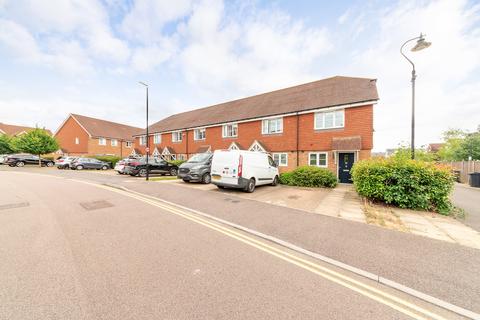 19 Linnitt Road, Snodland, ME6 5FE
