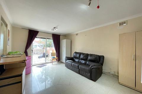 15 Rugby Avenue, Wembley, HA0 3DF