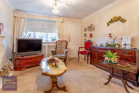 36 Duchess Park Close, Shaw, Oldham, OL2 7YN