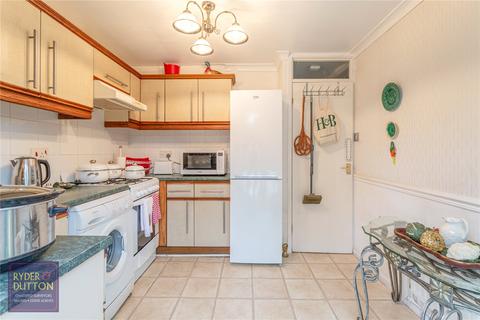 36 Duchess Park Close, Shaw, Oldham, OL2 7YN