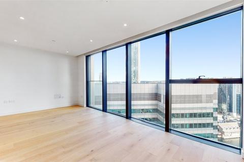 Studio to rent, Marsh Wall, London E14