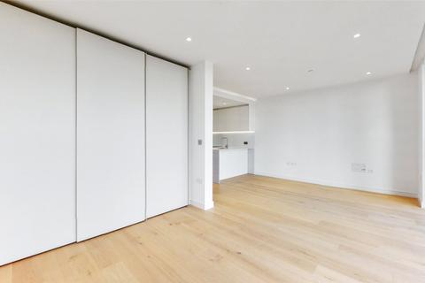 Studio to rent, Marsh Wall, London E14