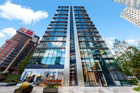 Studio to rent, Marsh Wall, London E14