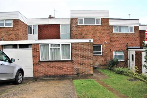 3 bedroom terraced house to rent - Highfield  Avenue, Orpington, Kent, BR6 6LE