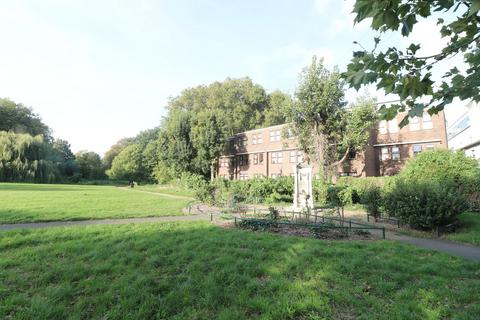 1 bedroom flat to rent, High Street , Colliers Wood, London, SW19
