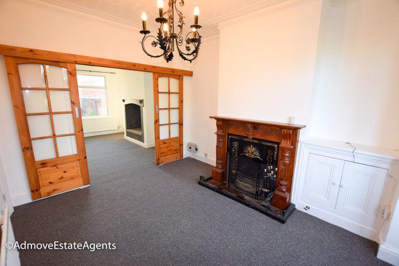 Knutsford Road, Latchford, WA4 2 bed terraced house £850 pcm (£196 pw)