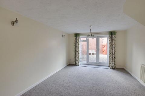 2 bedroom terraced house to rent, Taylors View, Trowbridge