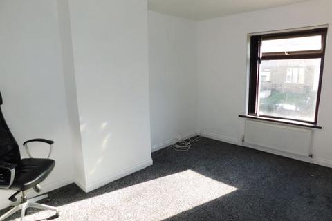 113 Carr Bottom Avenue, Bradford, BD5 9BD