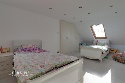280 Allenby Road, Southall, UB1 2HP