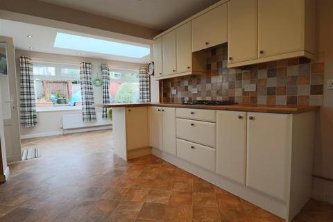 21 Conrad Close, Lowestoft, NR33 8QA