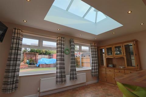21 Conrad Close, Lowestoft, NR33 8QA