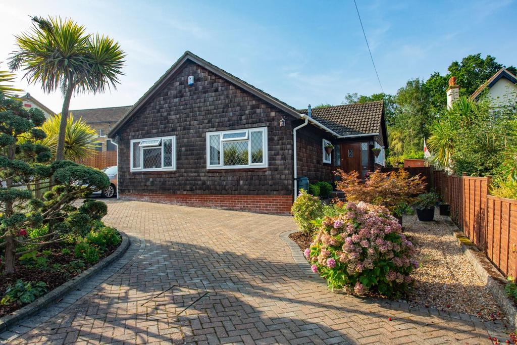 Stanley Road, Whitstable 3 bed detached bungalow £595,000
