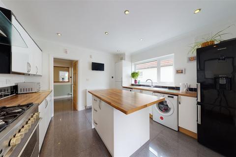 132 Botany Road, Kingsgate, Broadstairs, CT10 3SE