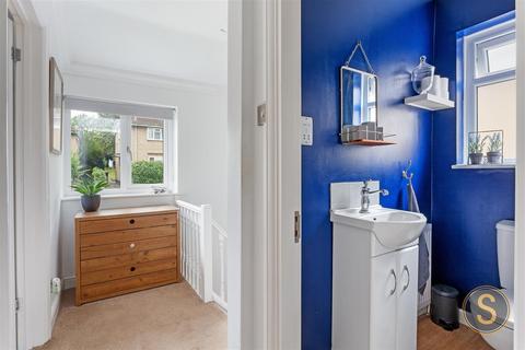7 Beech Drive, Berkhamsted, HP4 2JW
