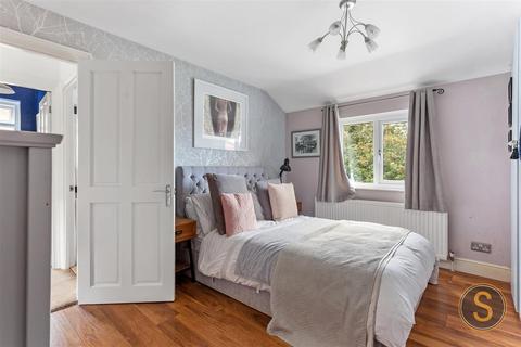 7 Beech Drive, Berkhamsted, HP4 2JW