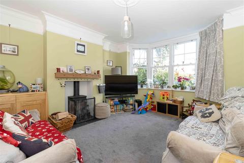 25 Browning Road, Worthing, BN11 4NR