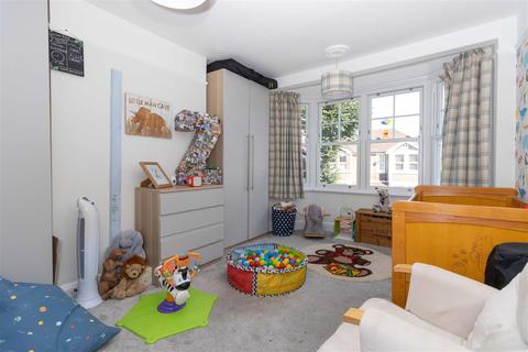 25 Browning Road, Worthing, BN11 4NR