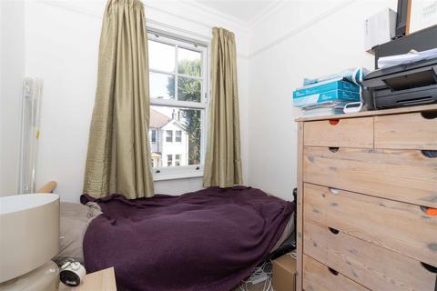 25 Browning Road, Worthing, BN11 4NR