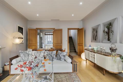 3 bedroom apartment for sale, Sydney Mews, Chelsea, London SW3