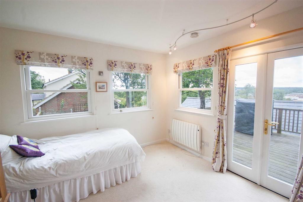 Ground bedroom.jpg